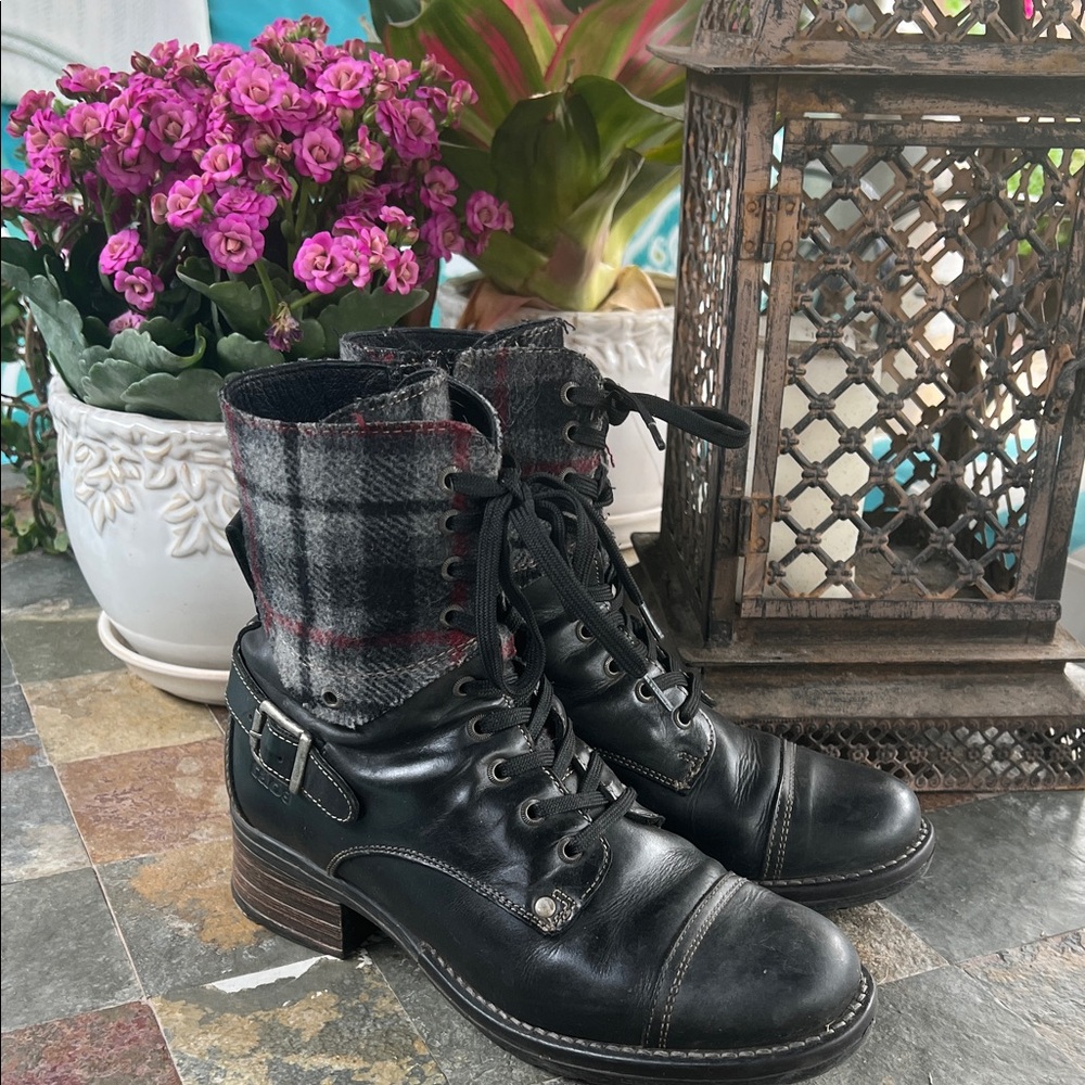 Taos Crave black boots 39
